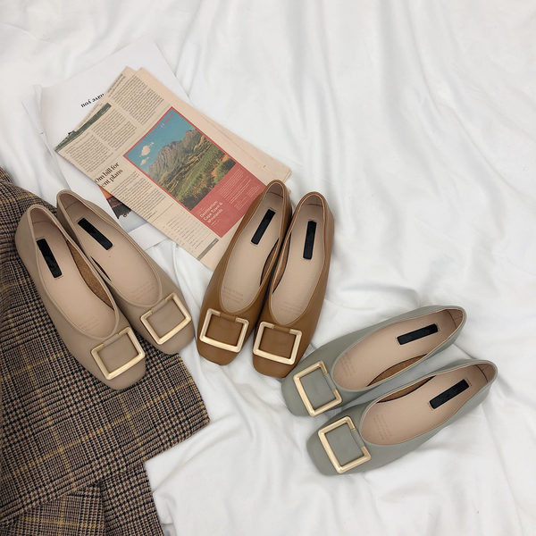 Pantofi de dama actuali din piele ecologica - cu catarama