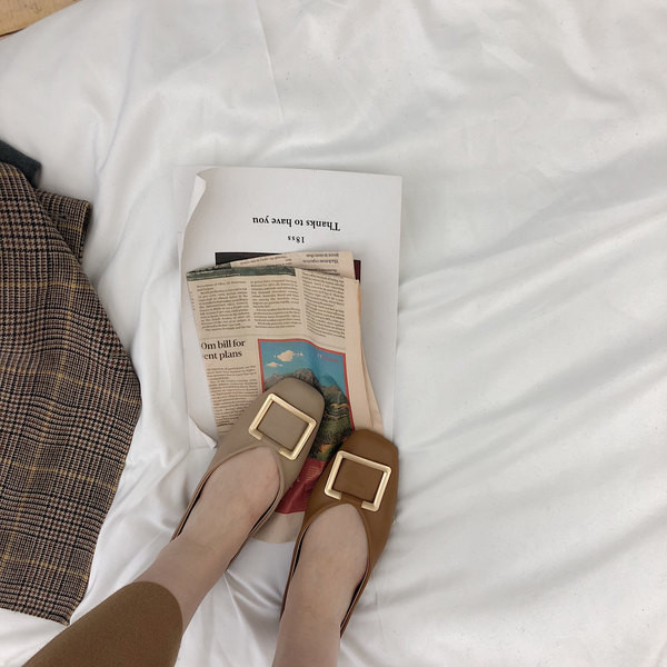 Pantofi de dama actuali din piele ecologica - cu catarama