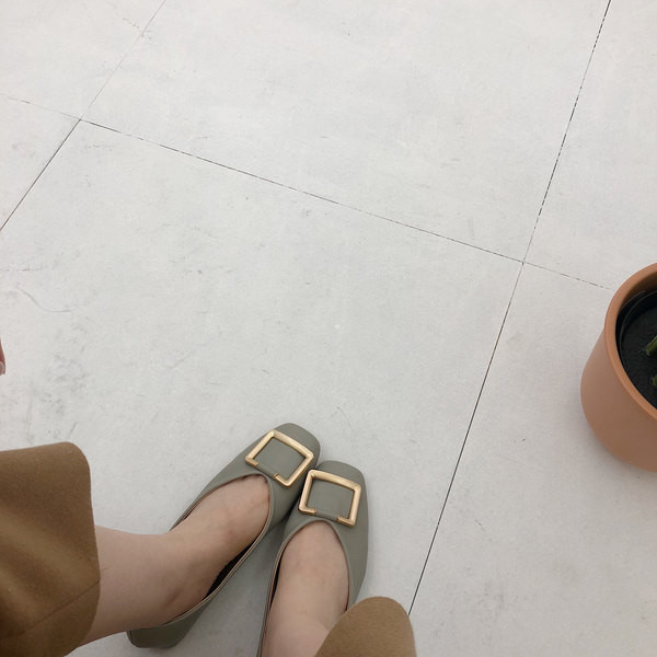 Pantofi de dama actuali din piele ecologica - cu catarama