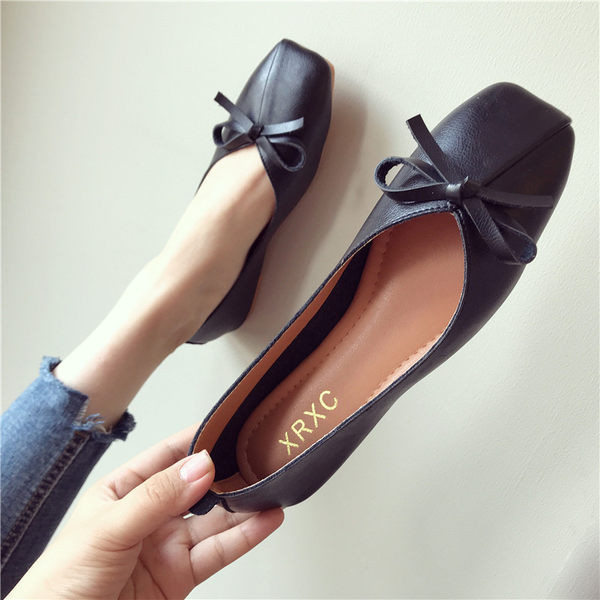 Sieviešu ikdienas kvadrātveida apavi no eko ādas ar lentīti