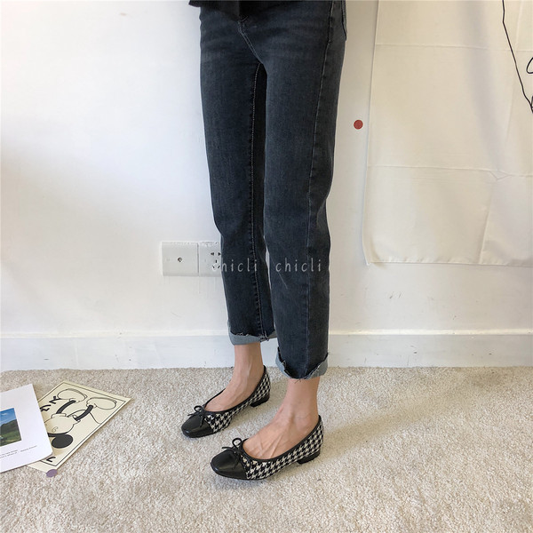 Rūtainas sieviešu kurpes ar lentīti