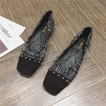 Дамски модерни текстилни обувки с нитове