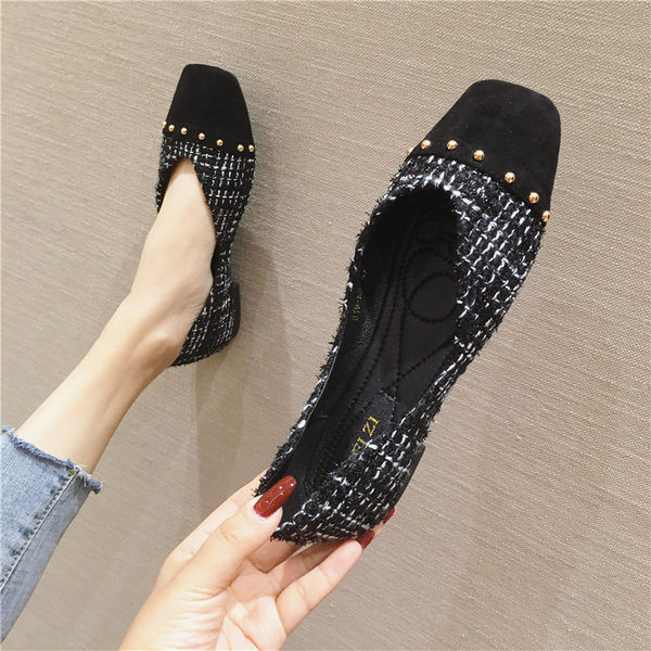 Sieviešu moderni tekstila apavi ar kniedēm