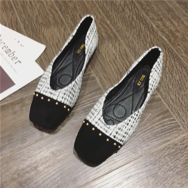 Sieviešu moderni tekstila apavi ar kniedēm