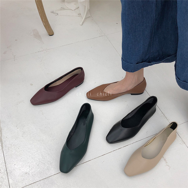 Sieviešu ādas apavi-tīrs modelis