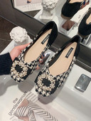 Νέο μοντέλο γυναικεία παπούτσι  με διακομητικές  πέτρες και πέλες σε δύο χρώματα