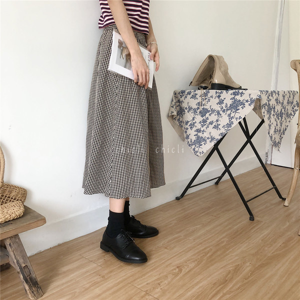 Ikdienas sieviešu ādas apavi ar mežģīnēm-retro stilā