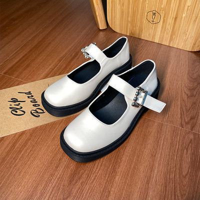 Pantofi casual din piele cu catarama metalica