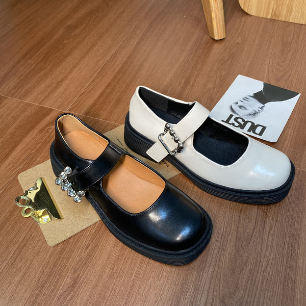 Pantofi casual din piele cu catarama metalica