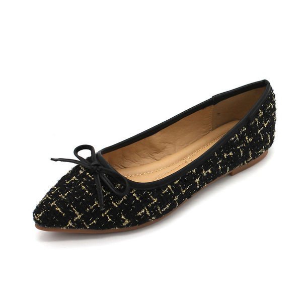 Jauns sieviešu smailo apavu modelis ar lentīti divās krāsās