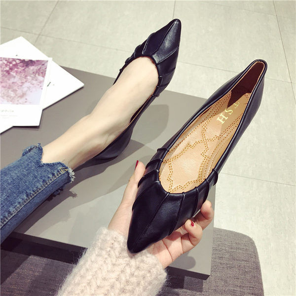 Parasta modeļa ādas sieviešu apavi