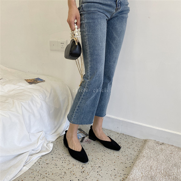 Női alkalmi cipő sima modellje eco velúrból