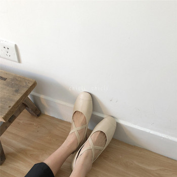 Дамски обувки от еко кожа с ластици
