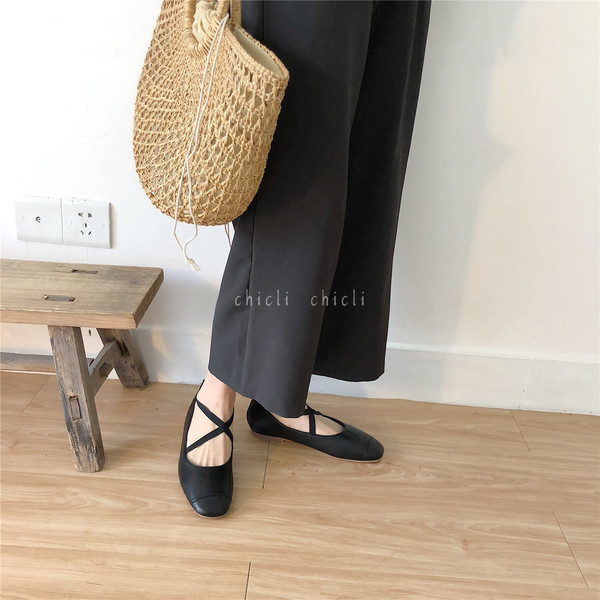 Sieviešu eko ādas apavi ar gumijām