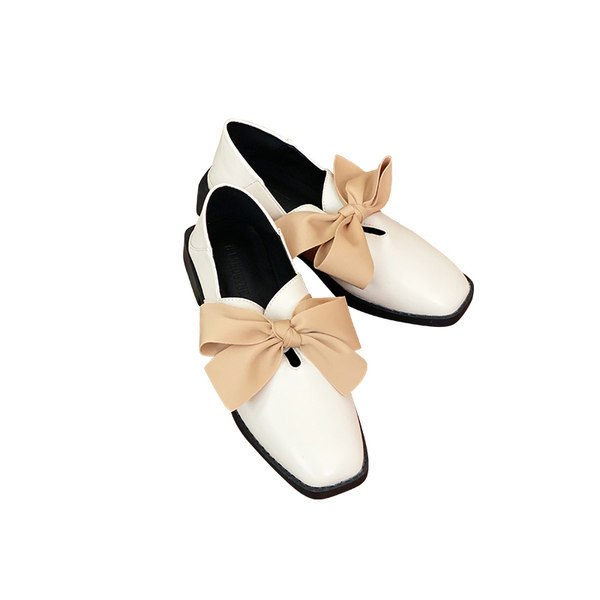 Model nou de pantofi de dama din piele cu panglica - doua culori