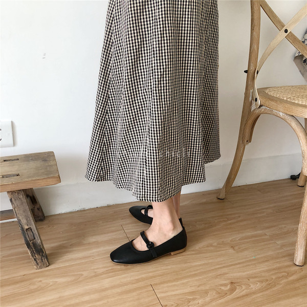 Sieviešu ikdienas apavi ar sprādzi - vairākās krāsās