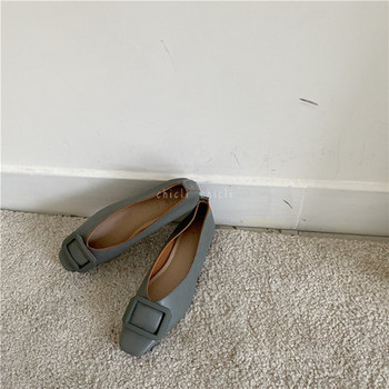 Дамски ежедневни обувки с  квадратна катарама