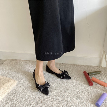 Ежедневни дамски обувки от еко велур  с панделка