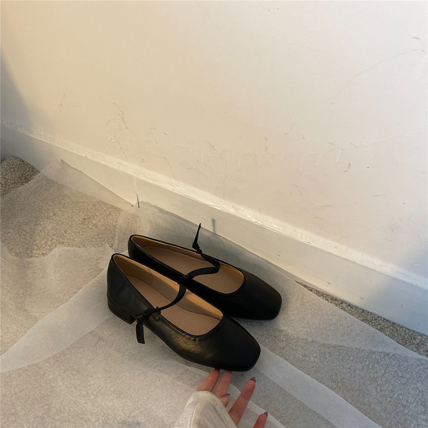 Pantofi de dama din piele cu talpa plate