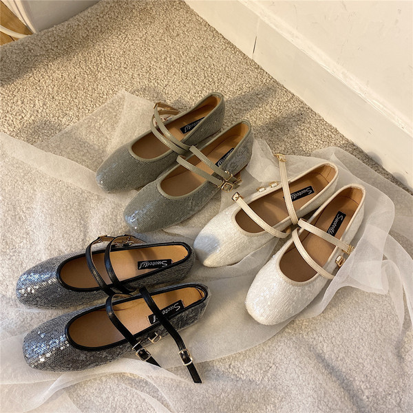 Sieviešu ikdienas apavi ar fliteriem un lencēm