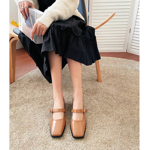 Sieviešu ikdienas apavi ar eko ādas siksniņu trīs krāsās