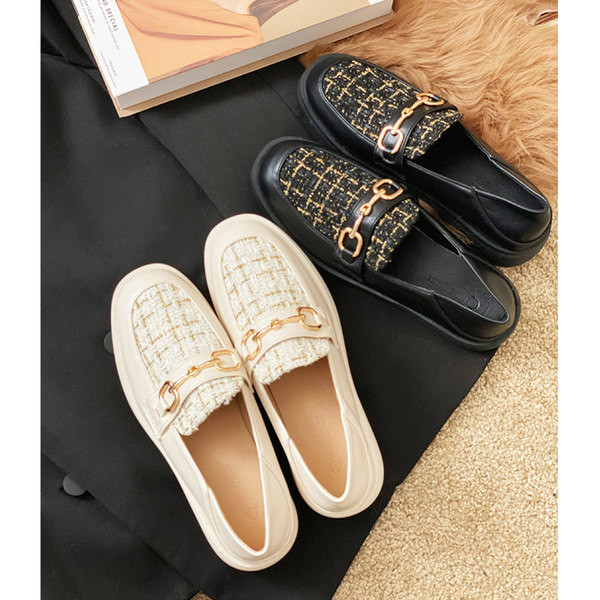 Ikdienas mokasīni no eko ādas un tekstila ar metāla apdari