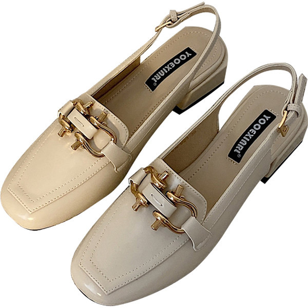 Ikdienas sieviešu apavi ar sprādzi un metāla apdari