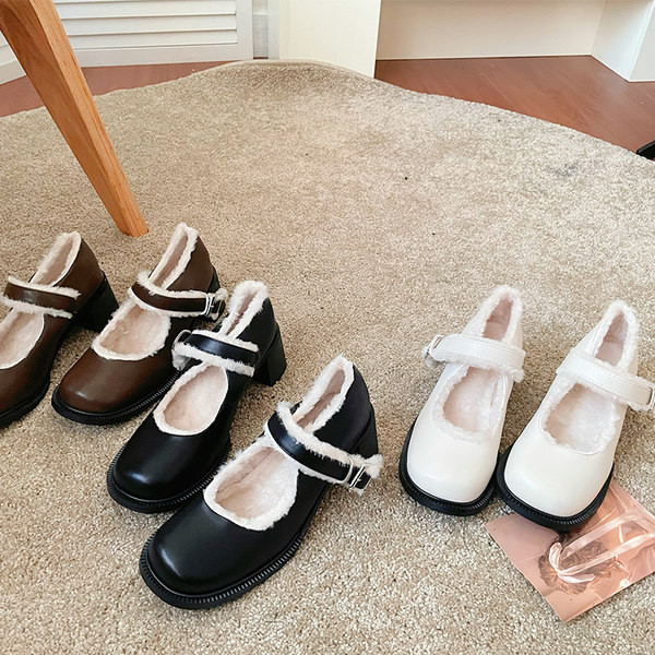 Jauns sieviešu ikdienas apavu modelis no eko ādas ar sprādzi