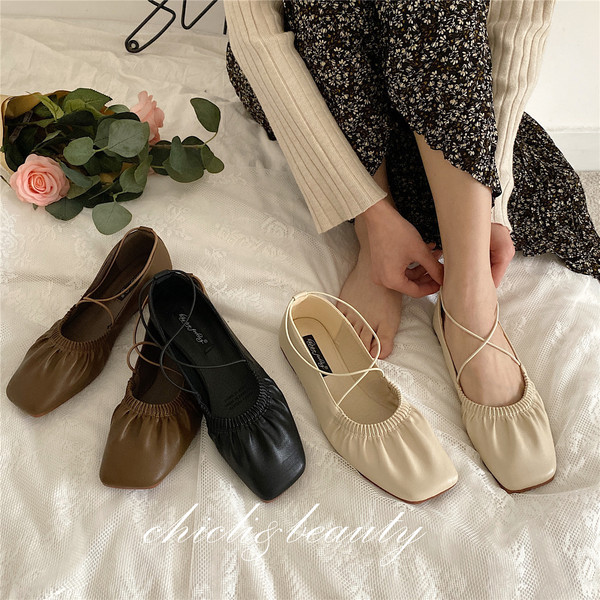 Sieviešu apavi no eko ādas ar šņorēm