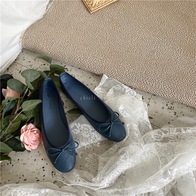 Sieviešu moderni eko ādas apavi ar lentīti