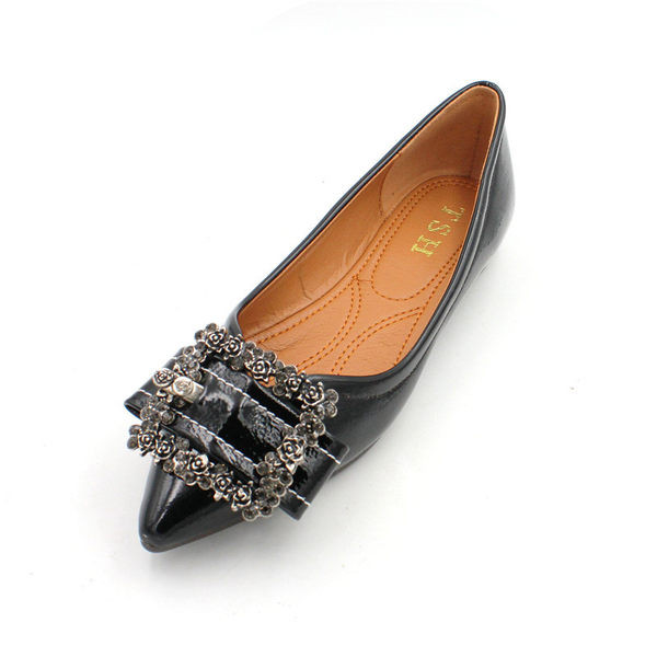 Jauns ikdienas sieviešu apavu modelis ar metāla apdari trīs krāsās