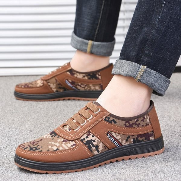 Vīriešu ikdienas apavi kamuflāžas modeļos