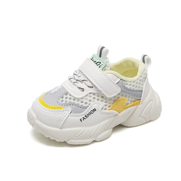 Zīdaiņu kedas ar uzlīmi zēniem un meitenēm