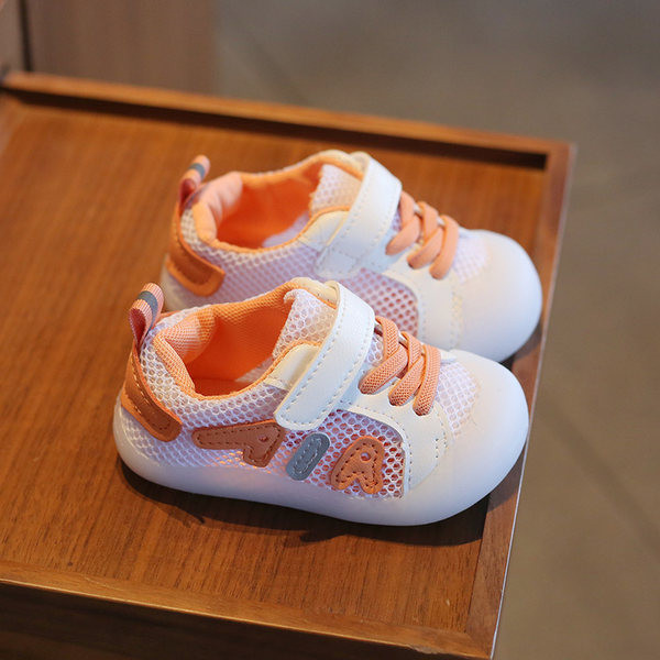 Бебешки маратонки с лепенка за момчета и момичета