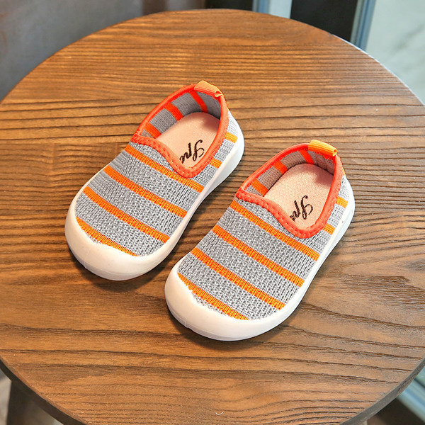 Бебешки обувки  с мека подметка за момичета и момчета