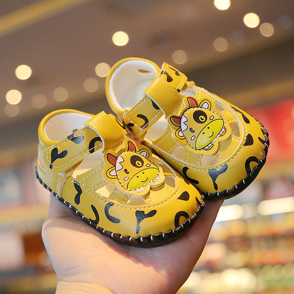 Bērnu ādas sandales ar velcro