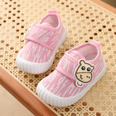 Бебешки обувки с велкро лепенки и апликация 