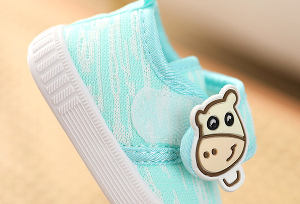 Zīdaiņu apavi ar velcro un aplikāciju