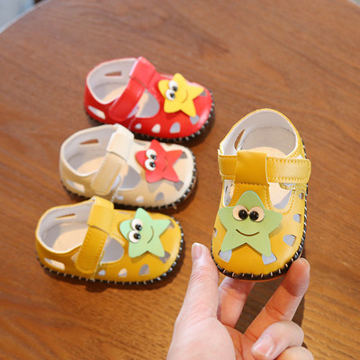 Бебешки сандали от еко кожа с 3D елементи