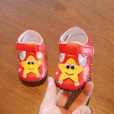 Бебешки сандали от еко кожа с 3D елементи