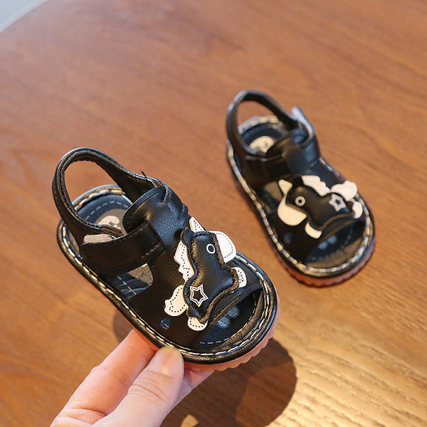 Bērnu ādas sandales ar 3D elementu un uzlīmi