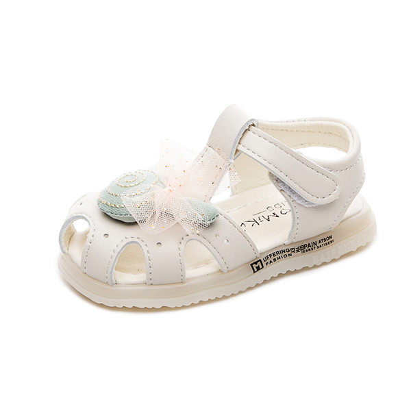 Mūsdienīgi zīdaiņu apavi no mākslīgās ādas ar plakanu zoli meitenēm