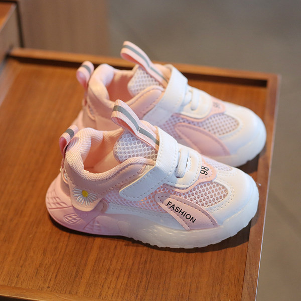 Bērnu kedas ar uzlīmi trīs krāsās