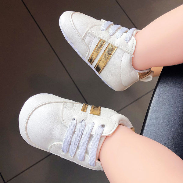 Adidasi bebelusi din piele ecologica cu sireturi