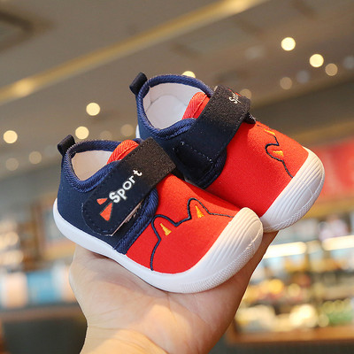 Bērnu apavi ar izšuvumu un velcro