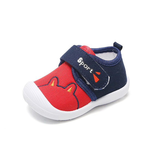 Bērnu apavi ar izšuvumu un velcro