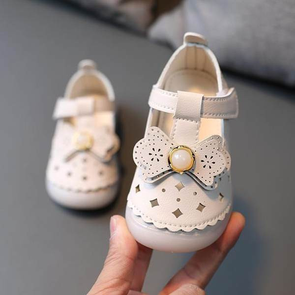 Pavasara mazuļu apavi ar lentes rotājumu