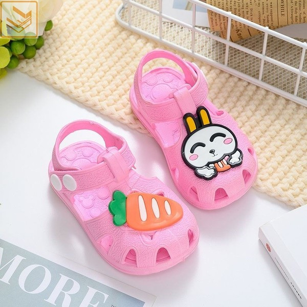 Bērnu sandales ar aplikāciju trīs krāsās