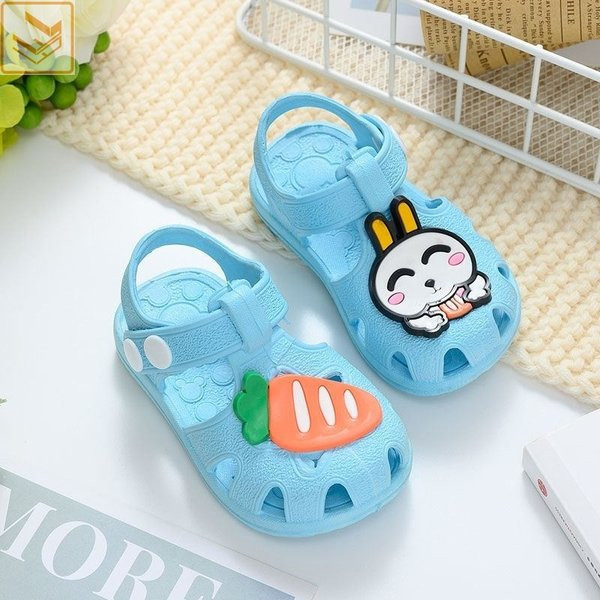 Bērnu sandales ar aplikāciju trīs krāsās