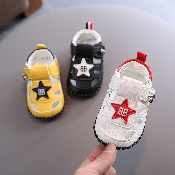 Pantofi pentru bebelusi cu talpa moale si broderie